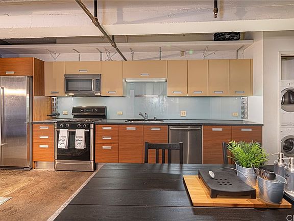 4th image of 746 S Los Angeles St #102