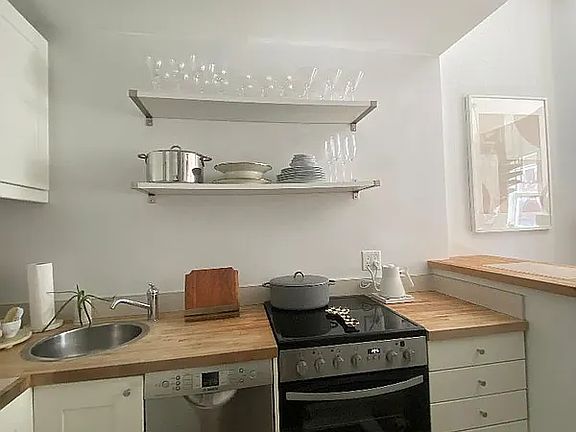4th image of 63 W 83rd St APT 3F