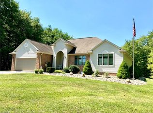 2100 N State Line Rd, Hubbard, OH 44425