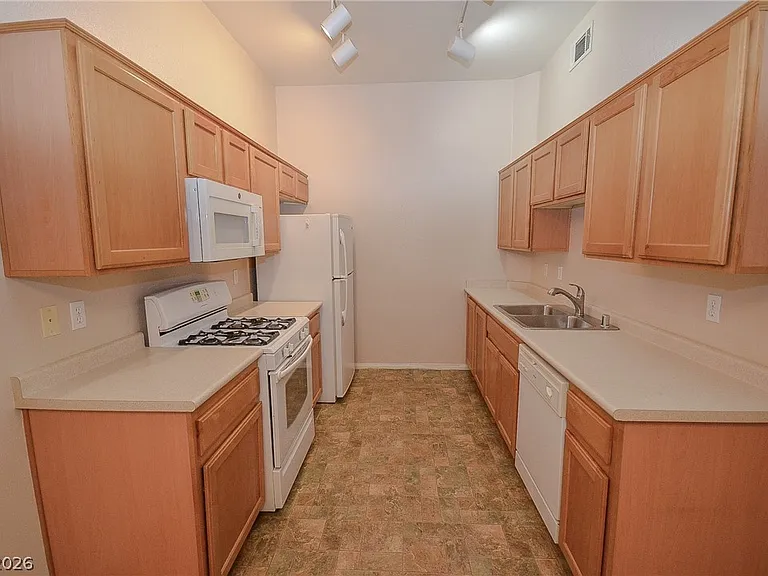 8985 S Durango Dr #1058 — Photo 12