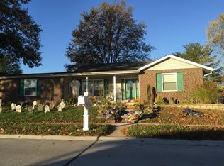 5379 Stonehurst Dr, Saint Louis, MO 63129