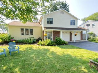 55 San Marie Dr, Rochester, NY 14622