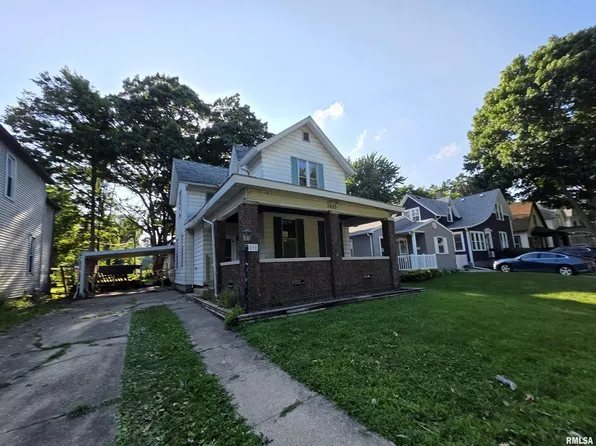 1035 N 6th St, Springfield, IL 62702