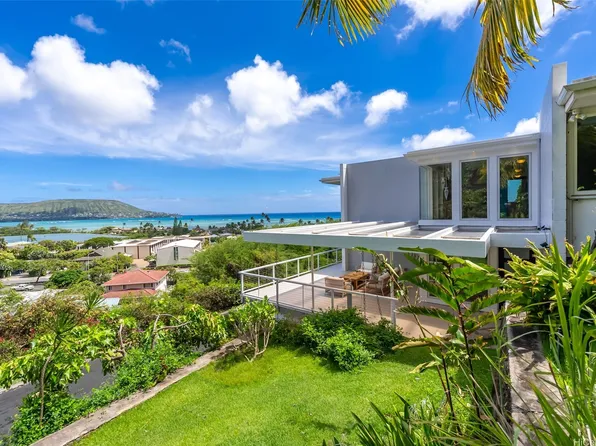 5864F Kalanianaole Hwy, Honolulu, HI 96821