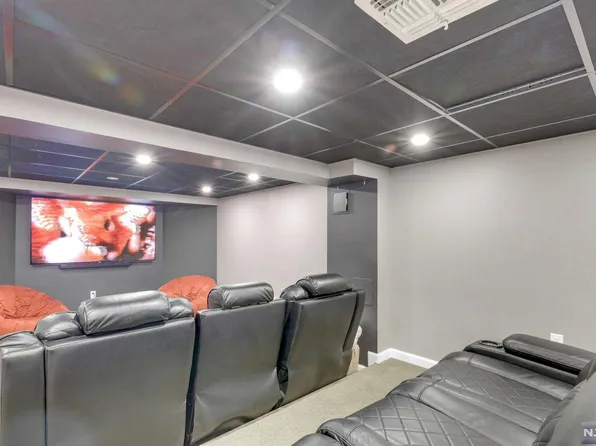 44 Bliss Ave, Tenafly, NJ 07670