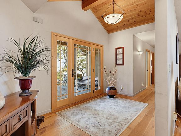 5th image of 2459 Little Applegate Rd