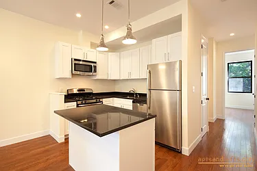 Rented by aptsandlofts.com