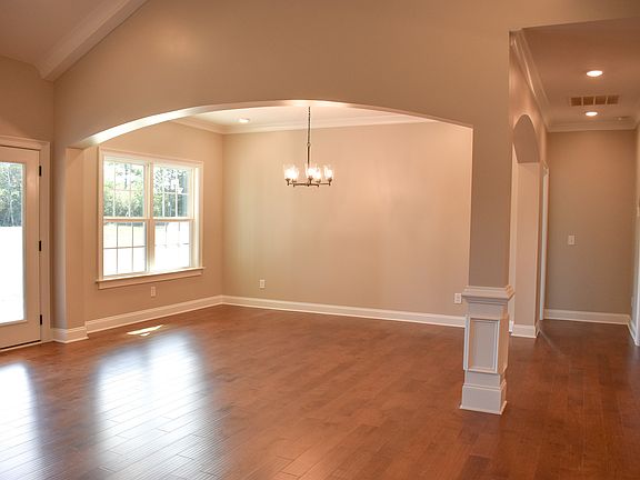 This photo represents the Glenhaven Plan previously built in a different neighborhood.