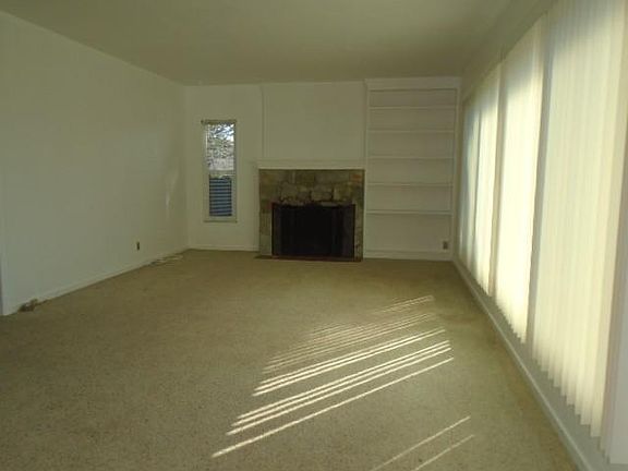 3rd image of 21446 Birch St #4jre1azqm