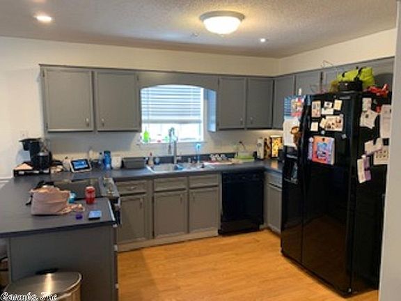 5th image of 305 Shadow View Dr