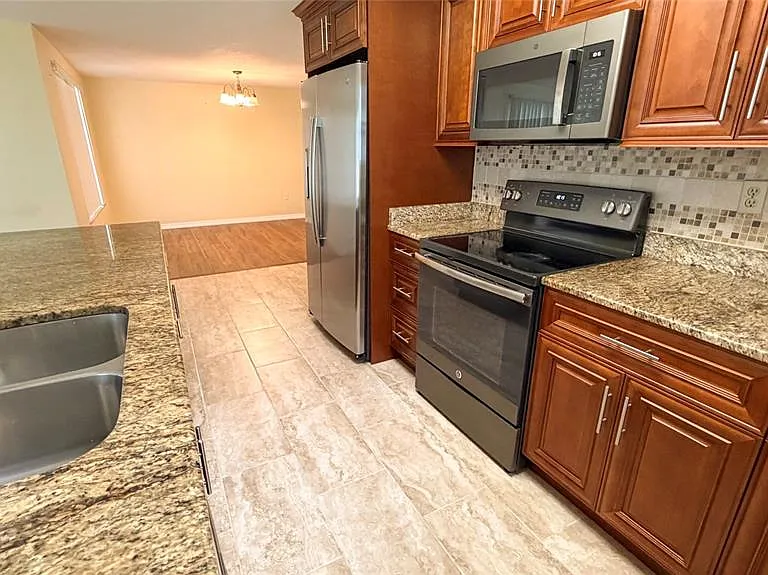 7621 Rosewood Dr — Photo 18