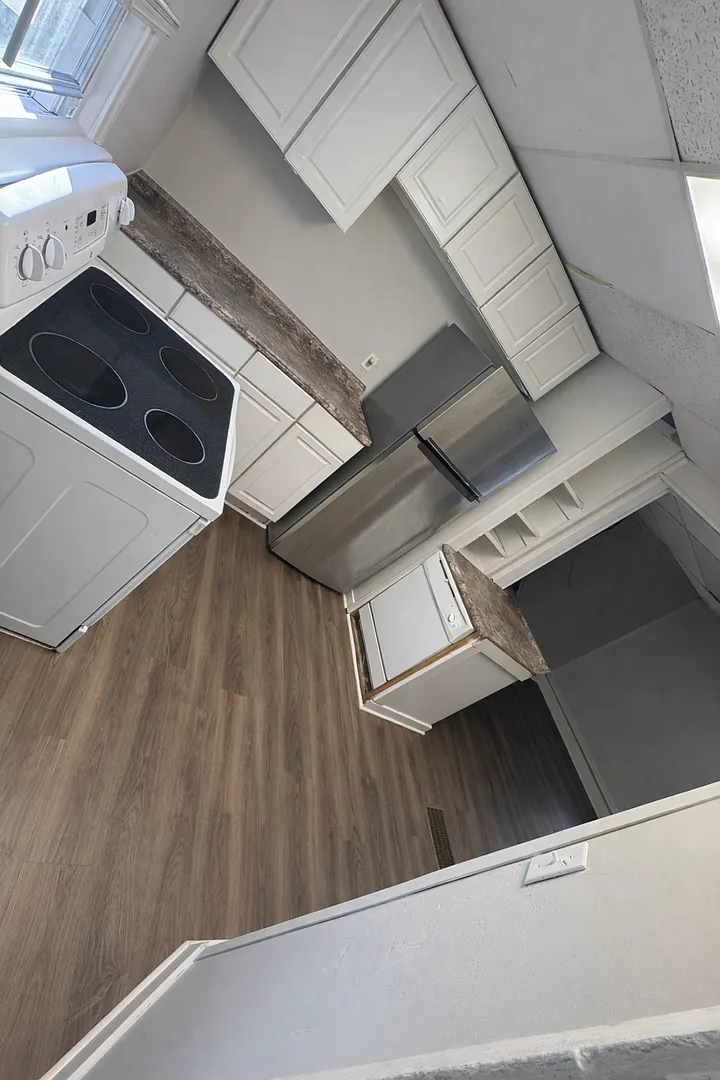 Kent Student Rental You pick your splits! $3,000 Total — Photo 3
