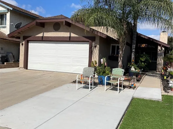 13703 Black Elm Ct, Moreno Valley, CA 92553