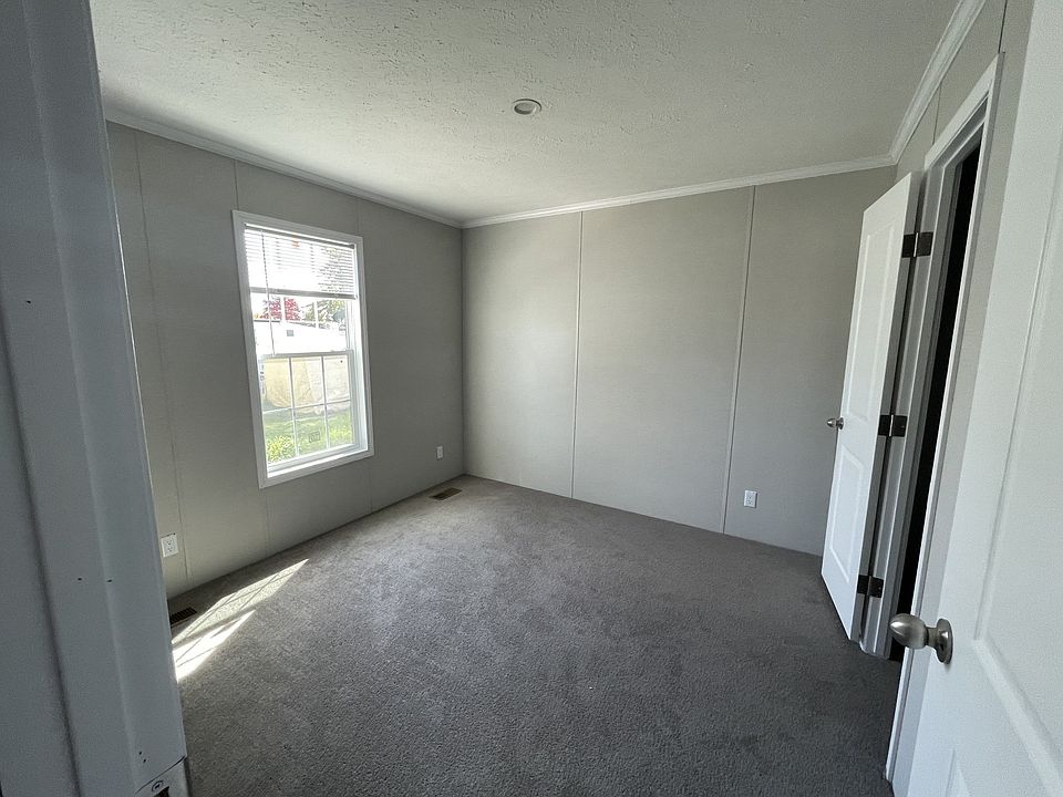 2nd image of 4925 Genesse St #354S