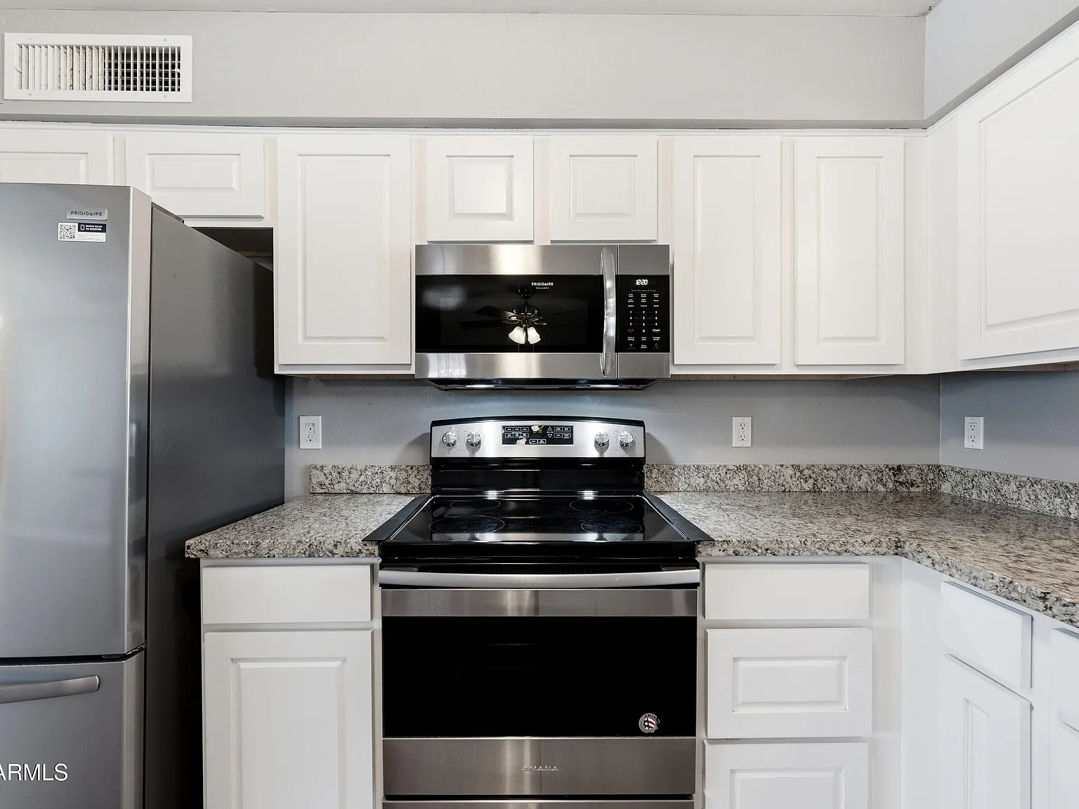 4 bed, 2.0 bath, 1310 sqft, $2,350 — Photo 3