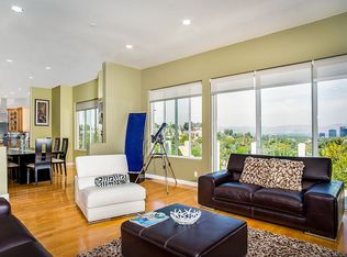 21111 San Miguel St, Woodland Hills, CA 91364