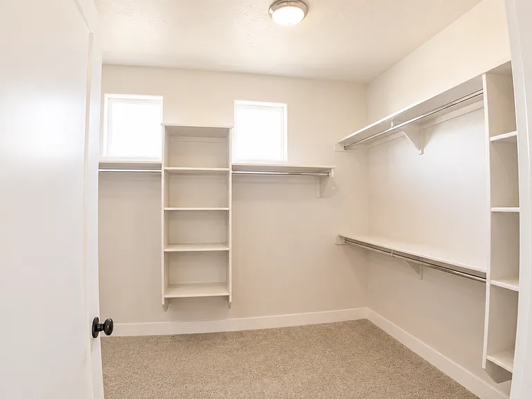 5608 S Rosalia Way — Photo 18