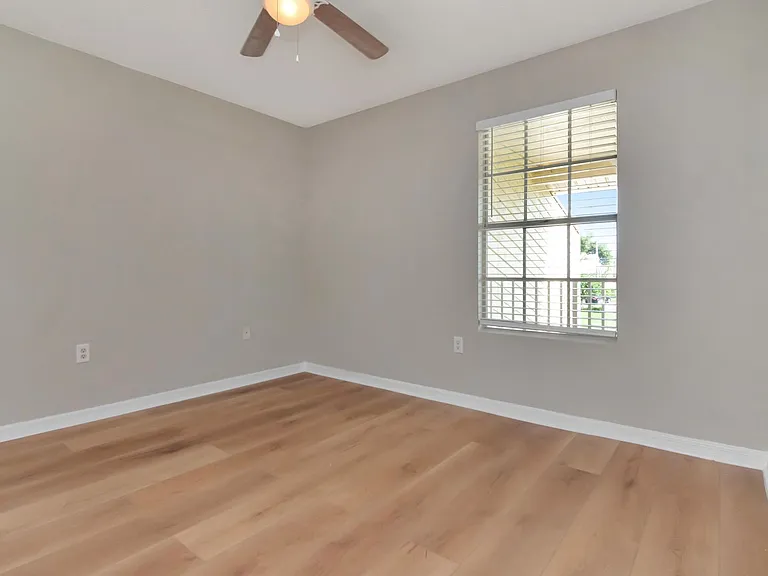221 Lake Brook Cir #201 — Photo 11