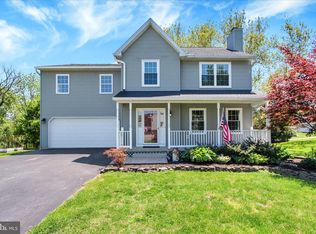 8 McCleary Ct, Shrewsbury, PA 17361