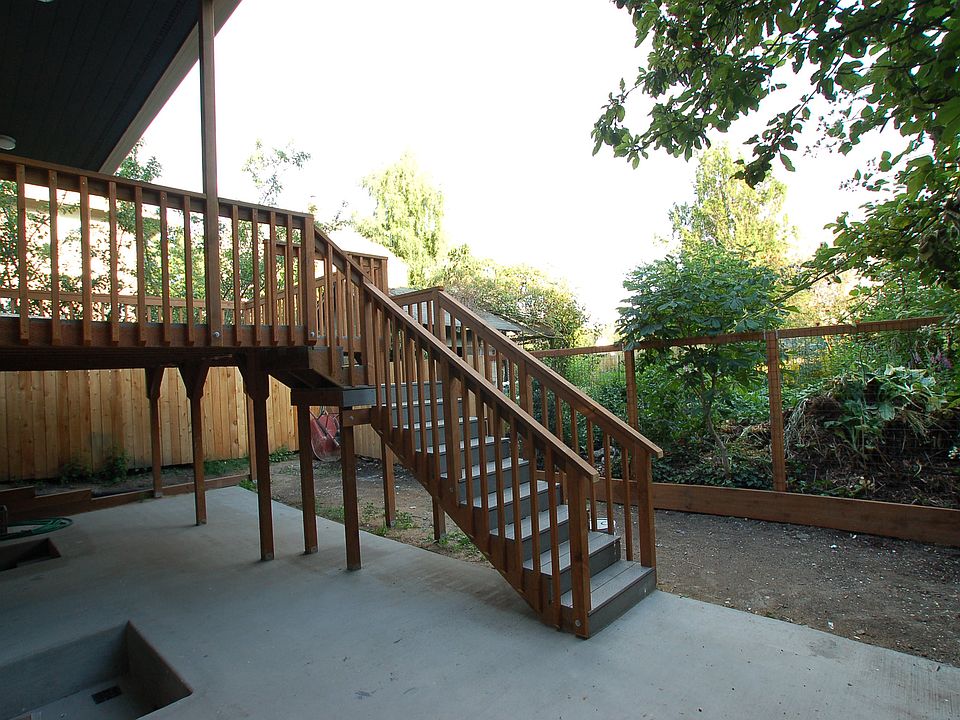 Building Photo 4