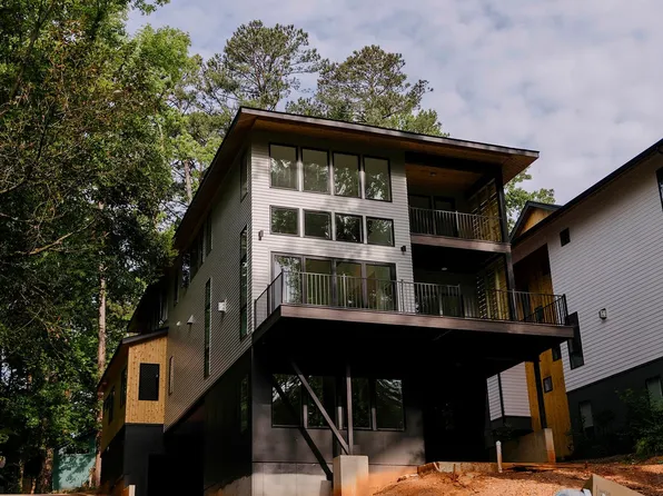 1601 Nottingham Rd, Raleigh, NC 27607