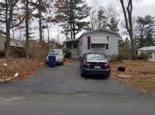 176 Pineview Ter, West Wareham, MA 02576