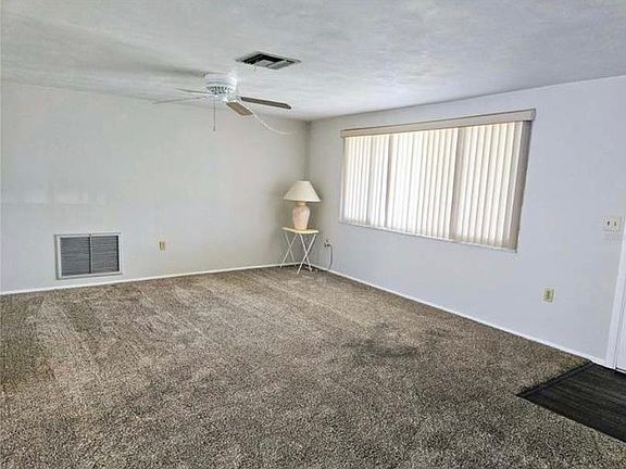 5th image of 5700 Mockingbird Dr