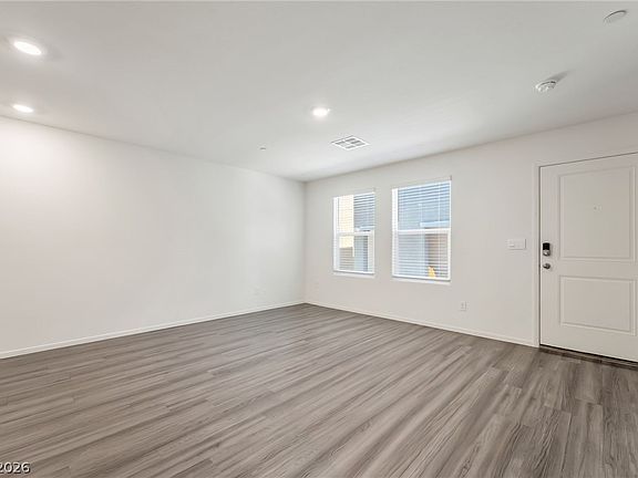 4th image of 4826 Wine Ridge Ave