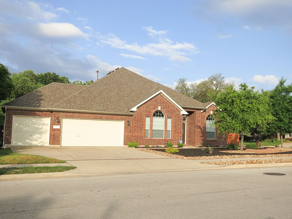 3332 Goldenoak Circle