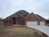 1st image of 39 NW Burr Oak Dr