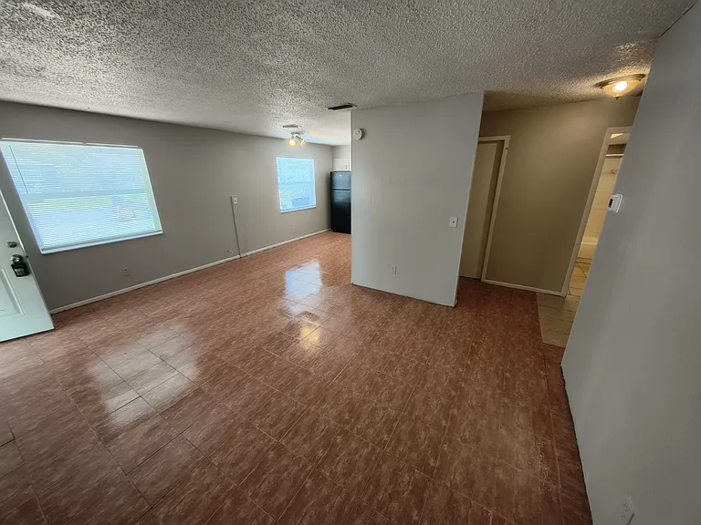 3135 Pine Tree Ave #A — Photo 7