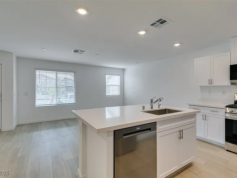 945 Jigglypuff Pl — Photo 24