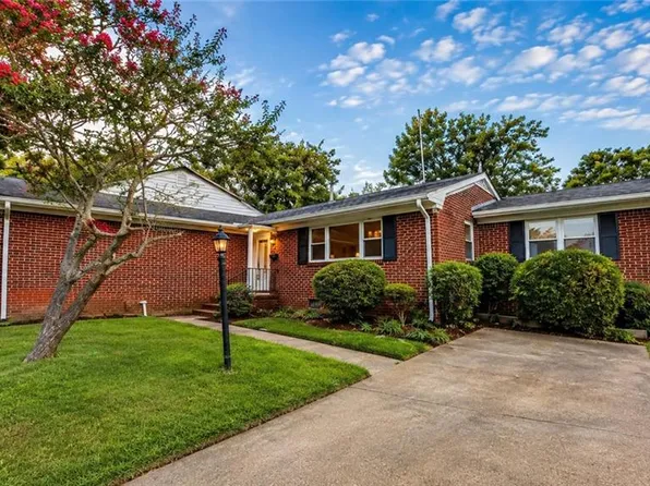 58 College Pl, Hampton, VA 23669