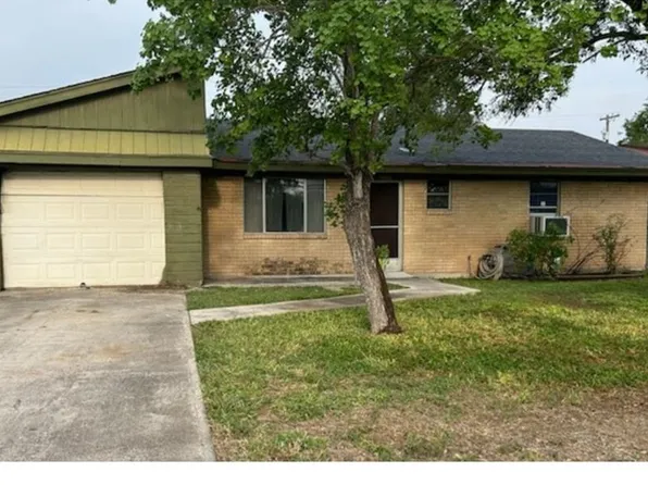 2010 N Holland Ave, Mission, TX 78572