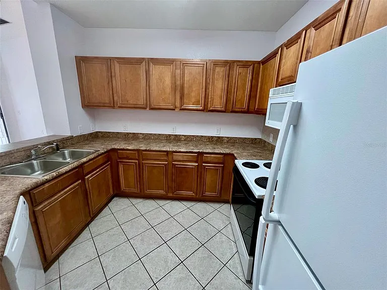 6153 Metrowest Blvd #308 — Photo 6