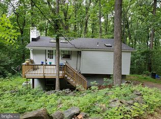 467 Freeze Rd, Linden, VA 22642