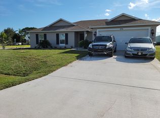575 SW Bradshaw Cir, Port Saint Lucie, FL 34953
