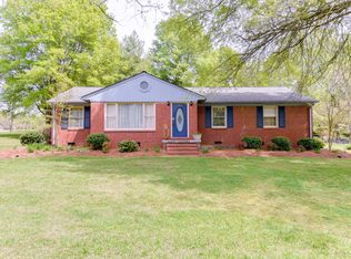 504 Pine Grove Ave, Cherryville, NC 28021