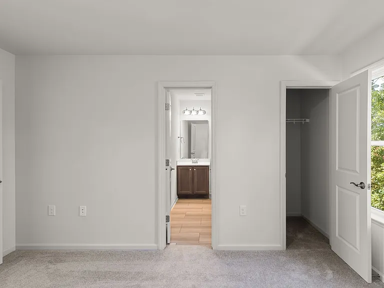 451 Sullivan Loop Rd — Photo 24