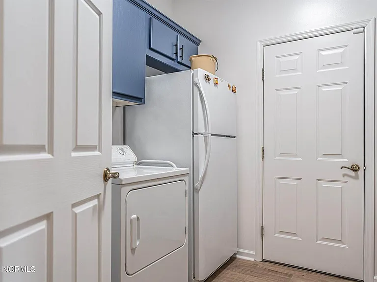 215 Plantation Dr — Photo 41