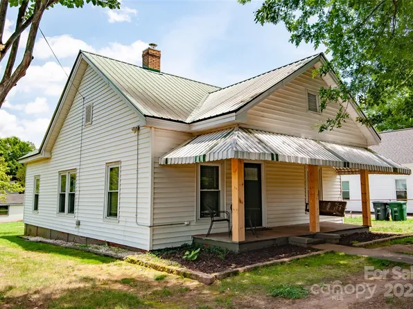 505 S Eastway Dr, Troutman, NC 28166