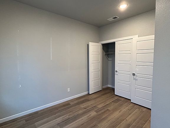 5th image of 16636 Shoshone St