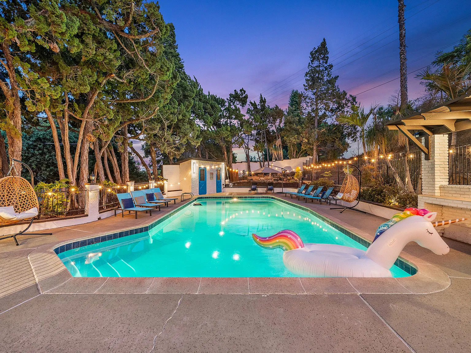 4 bed, 2.5 bath, $7,900 — Photo 1