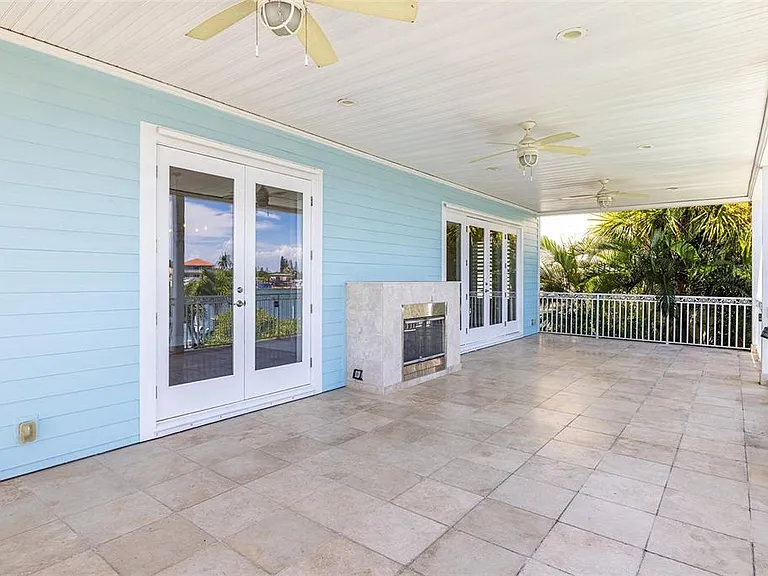 821 Bay Point Dr — Photo 18