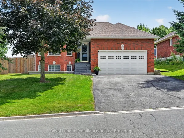 1 Fortye Gate, Peterborough, ON K9K 2E7
