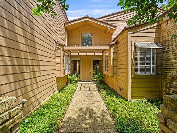 5th image of 3001 Mountain Ash Ct