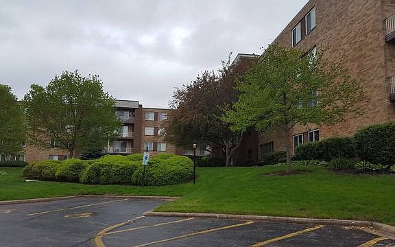 2nd image of 245 S Park Ln Unit 218
