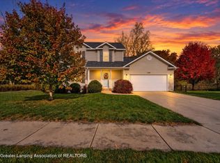5498 Caplina Dr, Holt, MI 48842