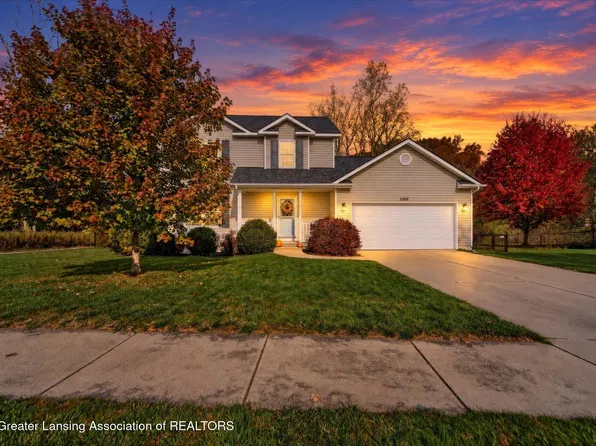 5498 Caplina Dr, Holt, MI 48842