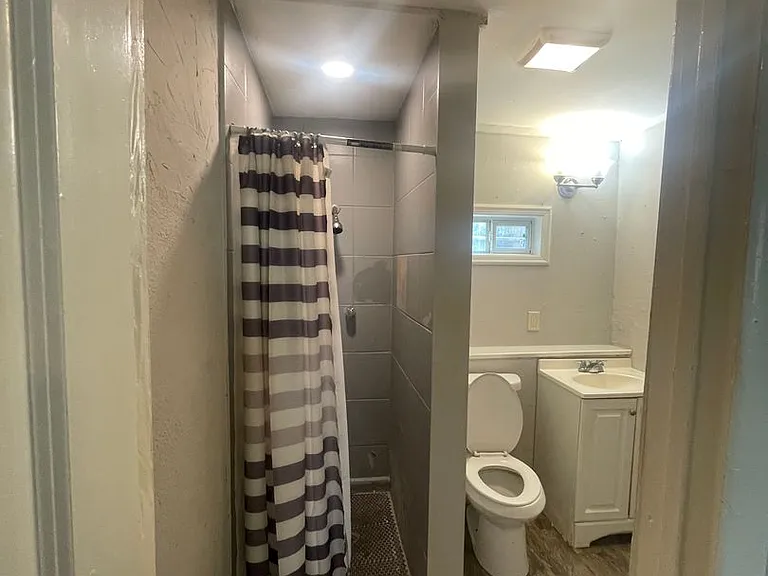 902 W Lakeside Dr — Photo 8